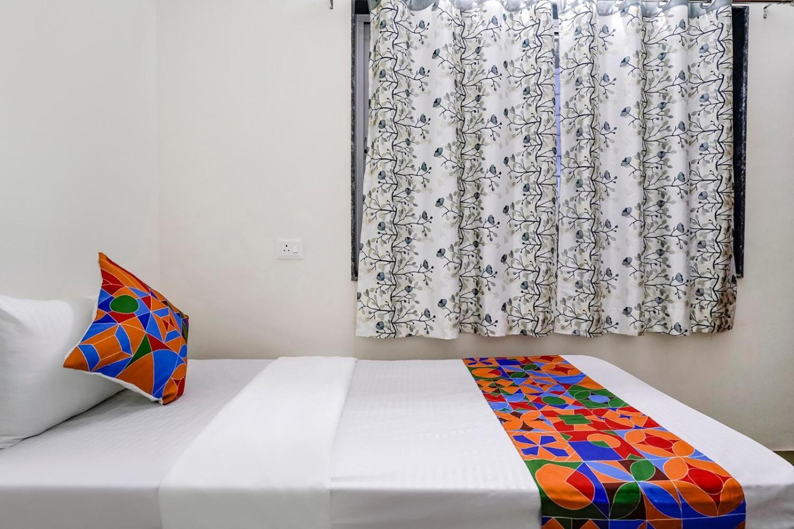 Hotel Comfort Caves ناسيك المظهر الخارجي الصورة